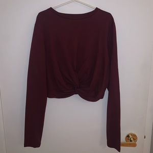 [M]👚NWT - F21 maroon twist front crop top